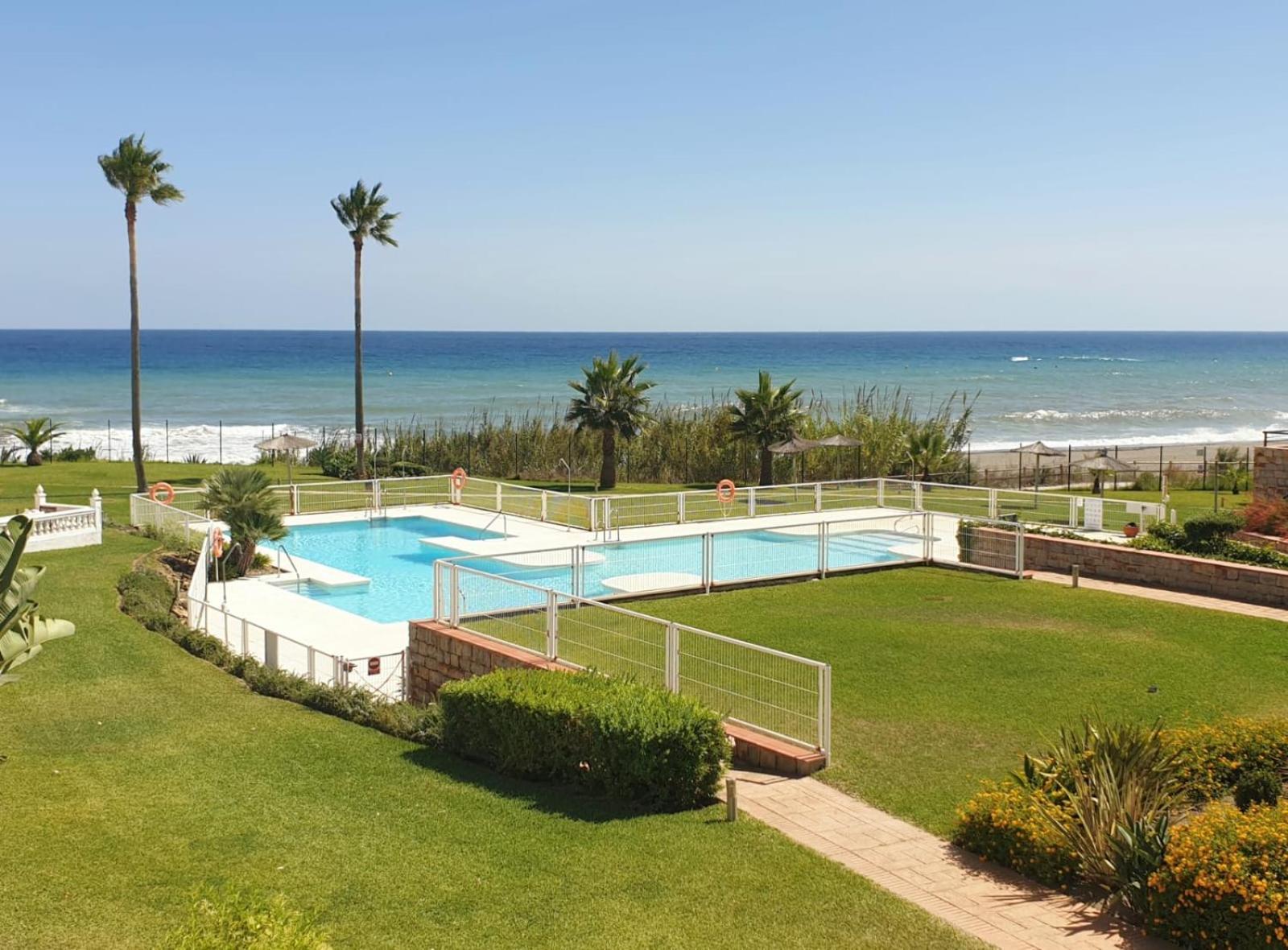 Casitamar Frontline Beach House Rental Casares Costa Near Estepona Bahia de Casares 외부 사진